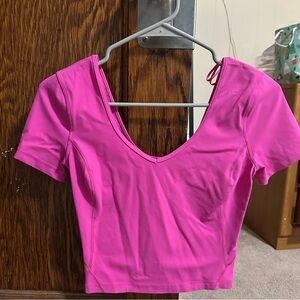 Lululemon workout top cropped